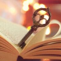 Как читать магическую литературу? Какие книги по магии почтать? Категории магической литературы, книги по общей теории магии